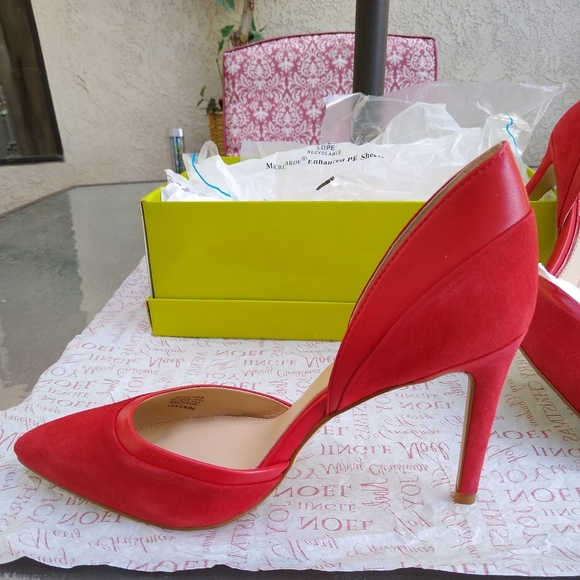 Gianni Bini Shoes - Picture 4 of 8